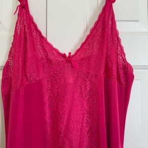 Body Form Woman’s Night Gown